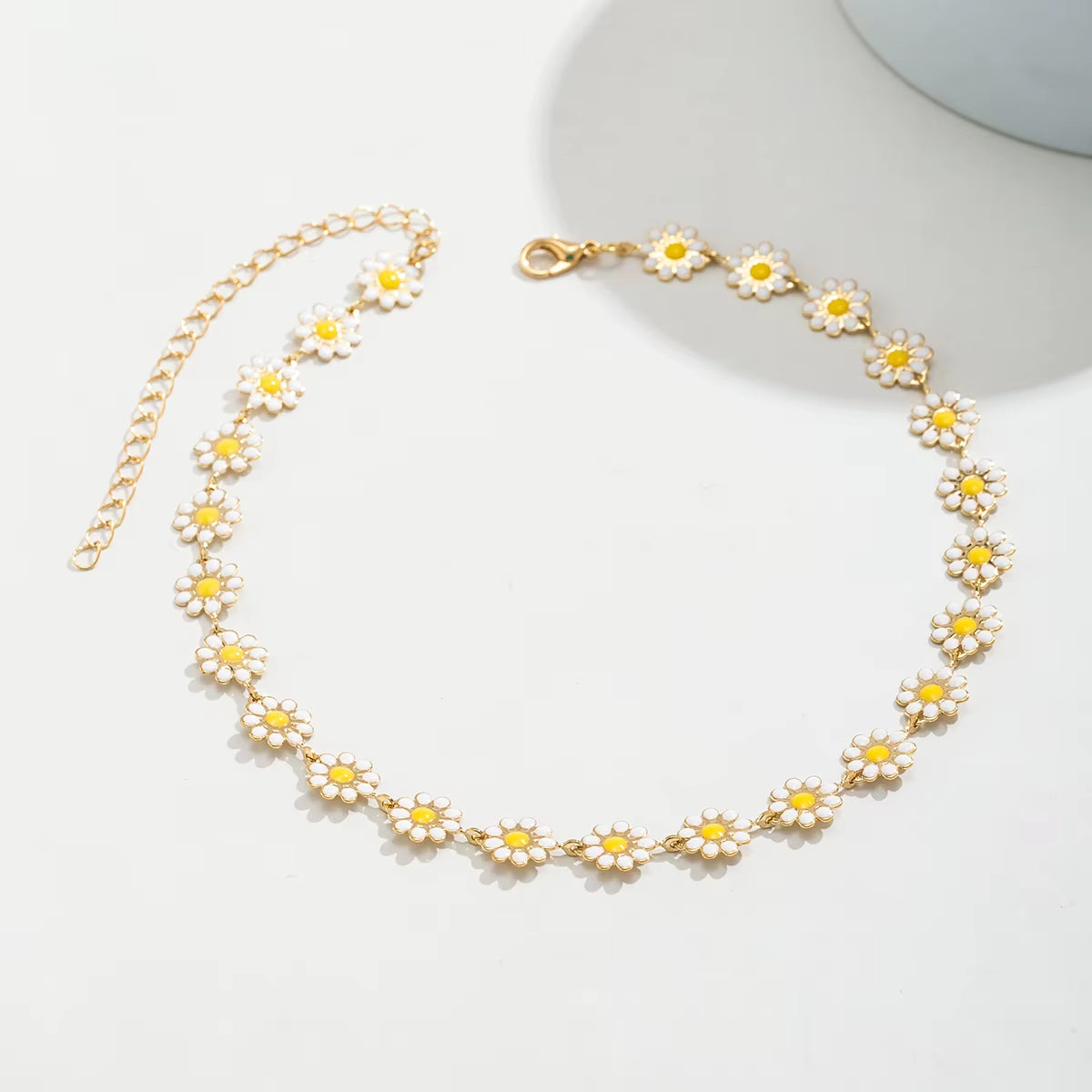 Kpop Flower Daisy Clavicle Chain Necklace for Women Summer Sweet Short Choker Fashion Statement Jewelry Gift Y2K Accessories
