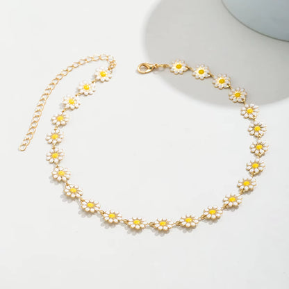 Kpop Flower Daisy Clavicle Chain Necklace for Women Summer Sweet Short Choker Fashion Statement Jewelry Gift Y2K Accessories